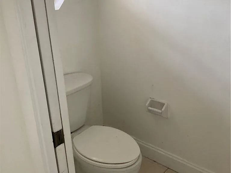 8985 NW 38th Dr — Photo 11