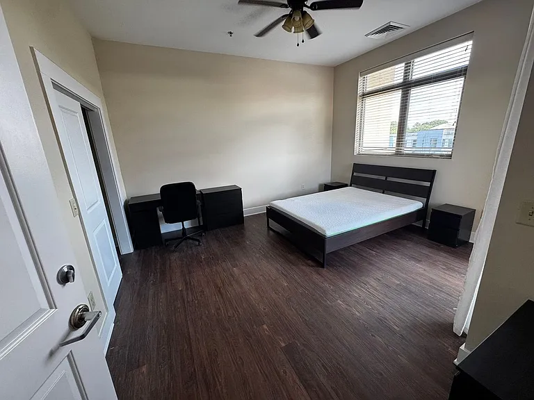 Fully Furnished Room Rentals with Utilities Included! Now Pre Leasing! — Photo 28