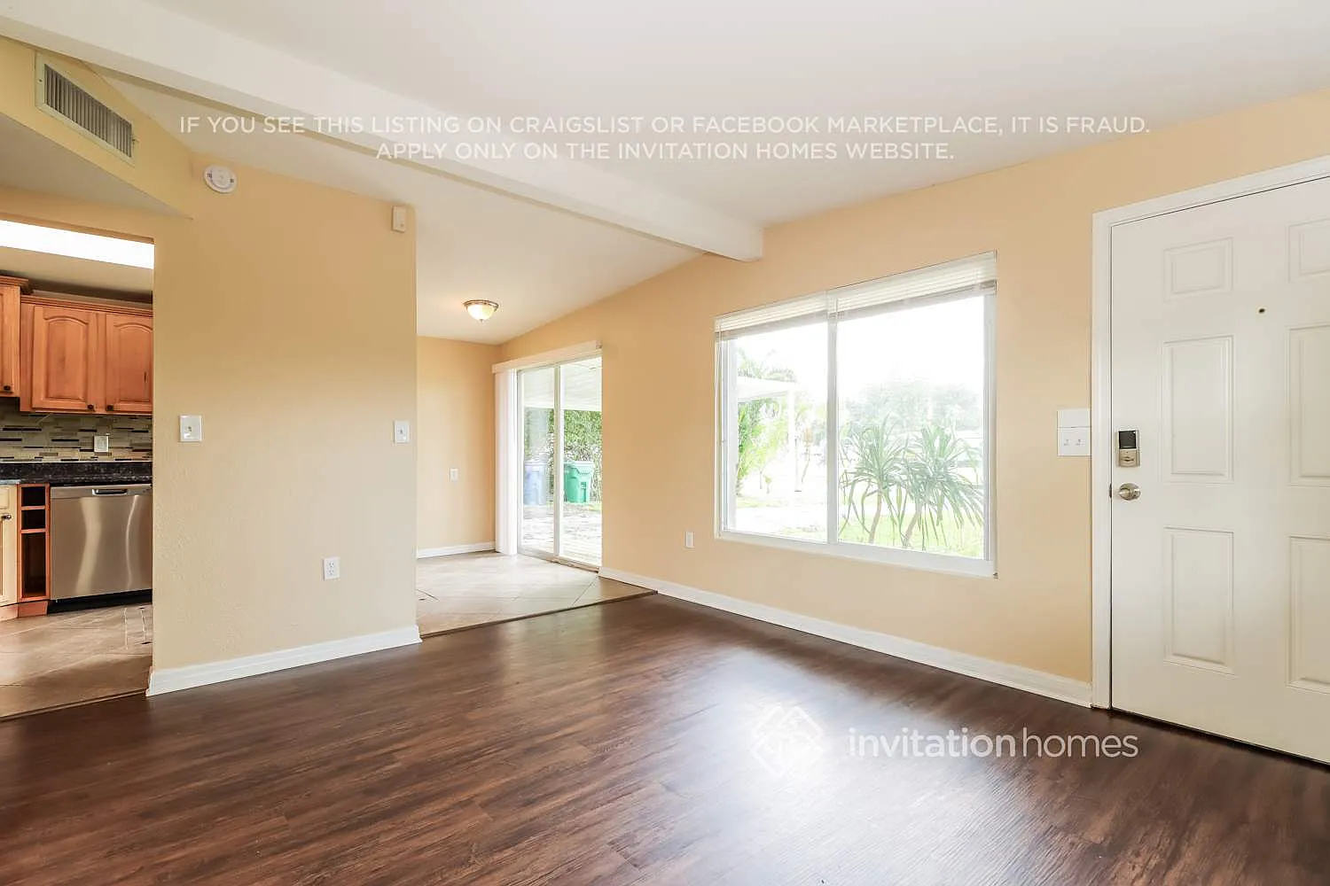 9013 Suncrest Blvd Largo, FL 33777 — Photo 4
