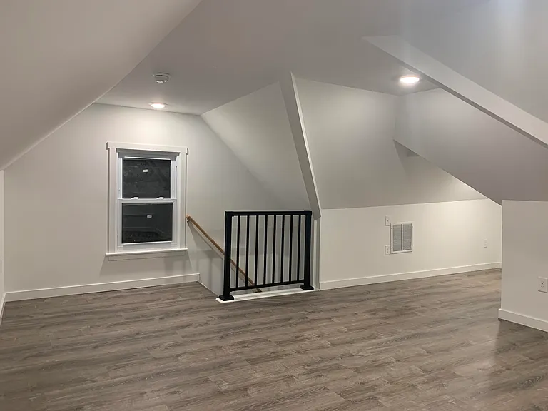 13 Meadow Ave — Photo 11