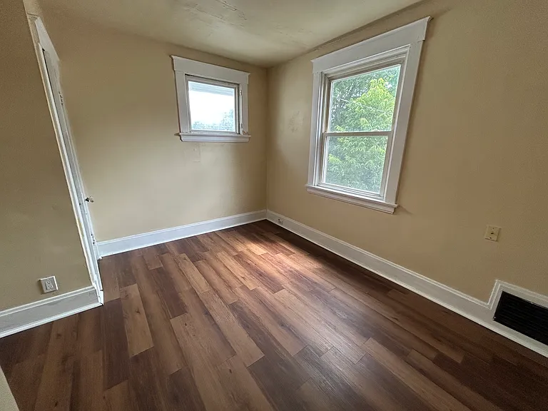 5211 Whetsel Ave — Photo 10