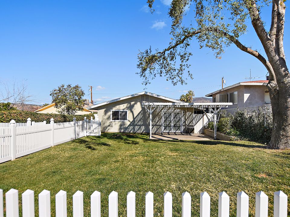 1st image of 35464 Yucaipa Blvd