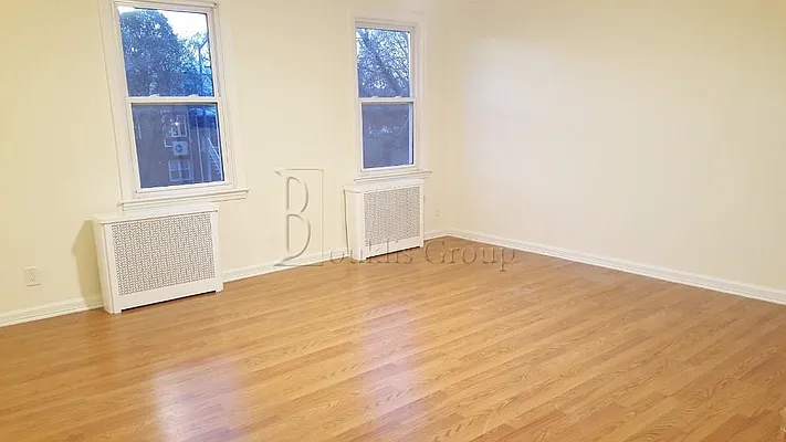 Rented by Bouklis Group | media 13