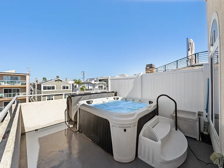 40 15th St #Penthouse C — Photo 27