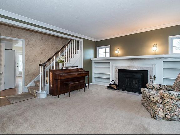 3rd image of 18110 Chagrin Blvd