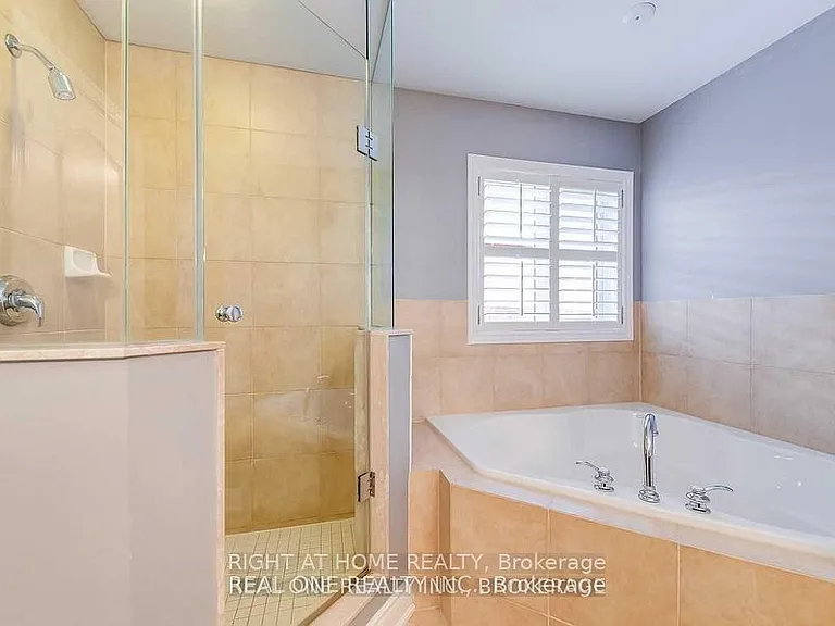 96 Spring Azure Cres — Photo 29