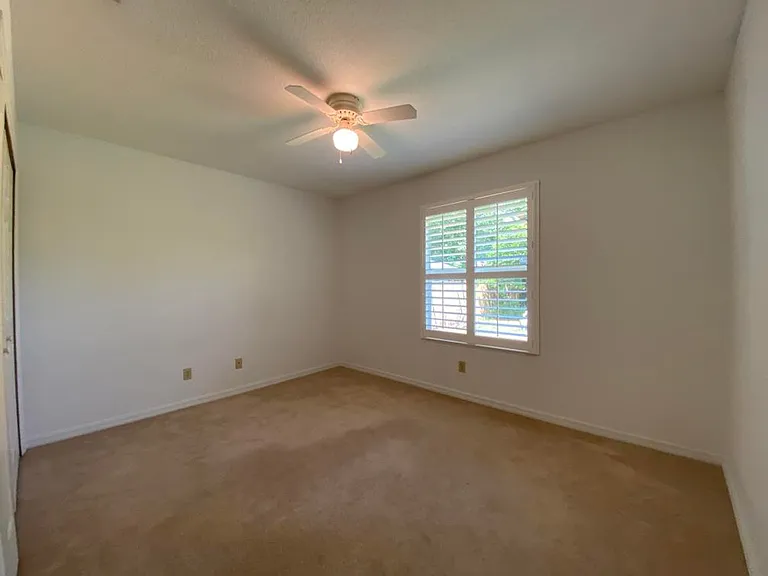 628 Walker St — Photo 12