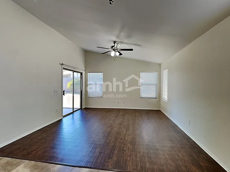 13964 N 133rd Ln — Photo 5