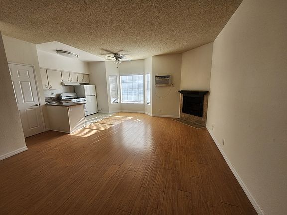 5th image of 10248 Tujunga Canyon Blvd #205