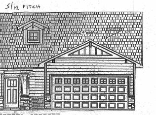 1079 N 12th St, Seward, NE 68434