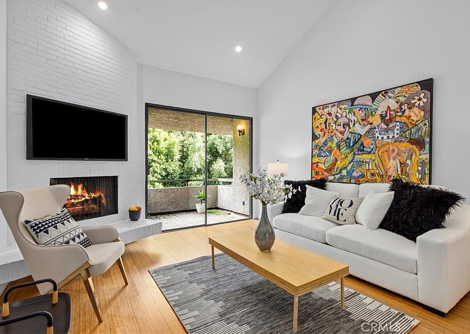 1st image of 2663 Centinela Ave Unit 304