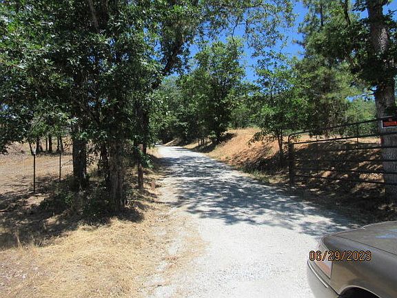 3rd image of 6373 Monument Dr
