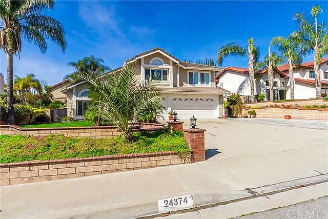 1st image of 24374 Sunnycrest Ct