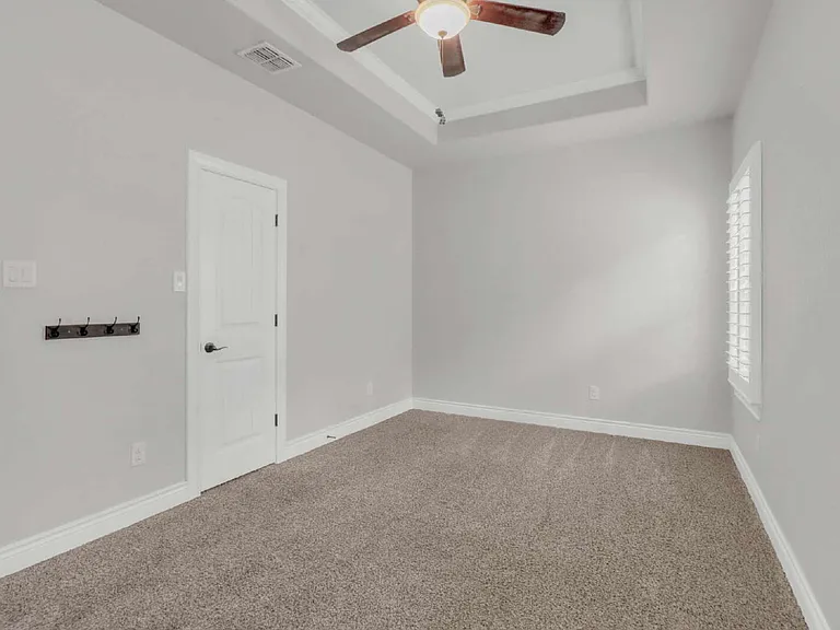 380 Abrego Lake Dr — Photo 33