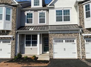 302 Flintrock Ct, Collegeville, PA 19426