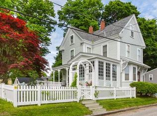 32 Collins St, Newburyport, MA 01950