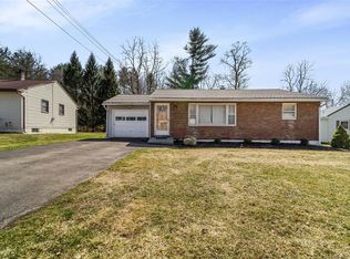 19 Langdon Park Dr, Kirkwood, NY 13795