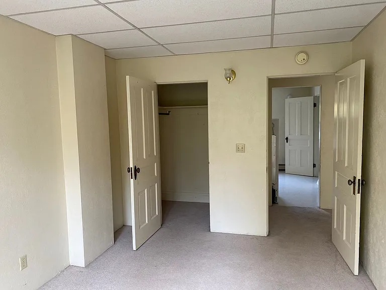 430 Washington St — Photo 6