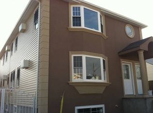 25912 148th Dr, Rosedale, NY 11422