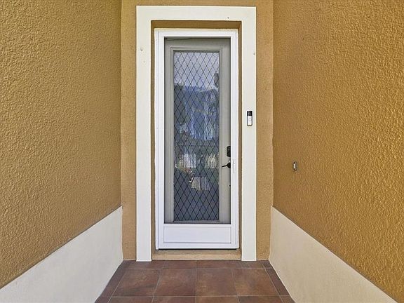 4th image of 14848 POTTERTON CIRCLE