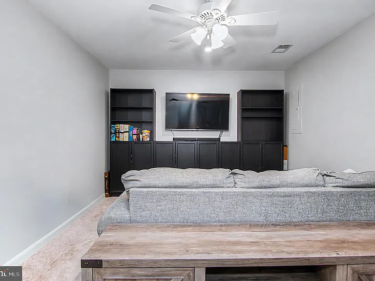 510 Lilac Ter NE — Photo 32