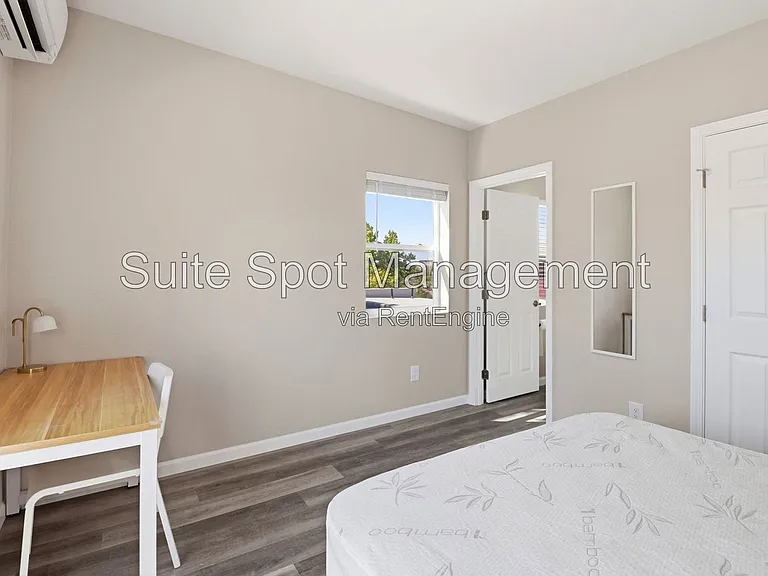160 Harrison Ave #E3 — Photo 29