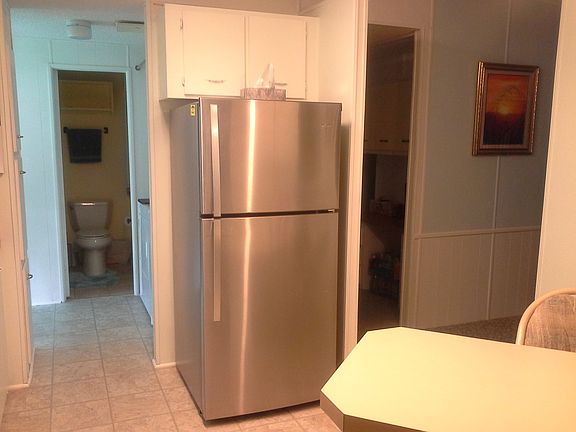 3rd image of 182 Sweet Cir