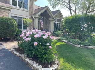 605 London Ct, Buffalo Grove, IL