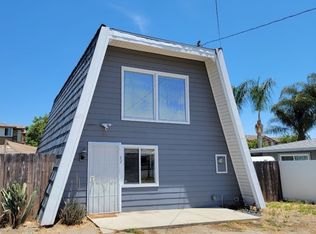 82 Elm St, Lake Elsinore, CA 92530