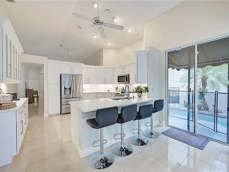 8171 Hampton Wood Dr — Photo 49