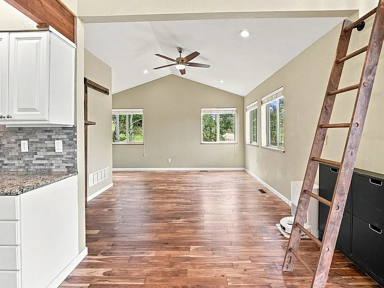 27164 Thimbleberry Ln — Photo 13