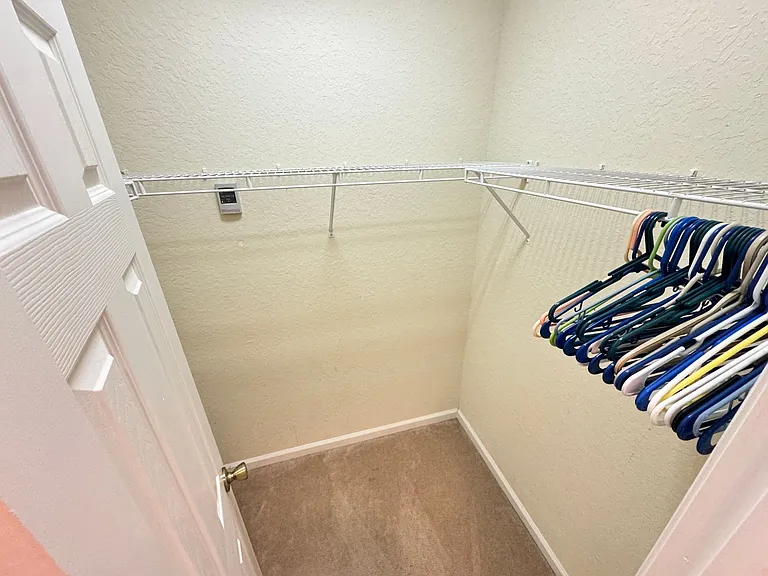 4986 Thames St W — Photo 21