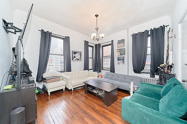 1st image of 1430 3rd Ave #5C