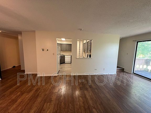 4th image of 3 Echo Ct APT 5