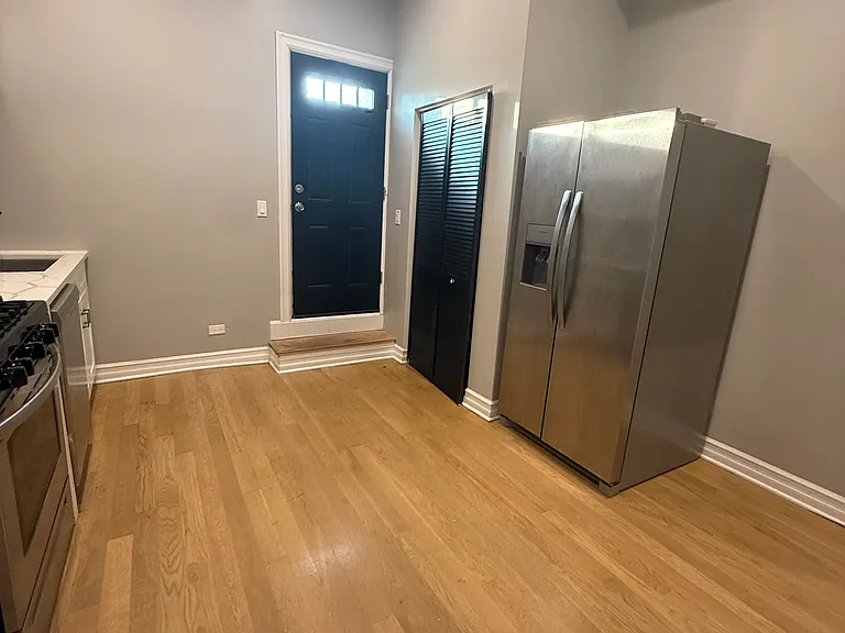 1856 S Blue Island Ave #2R — Photo 3