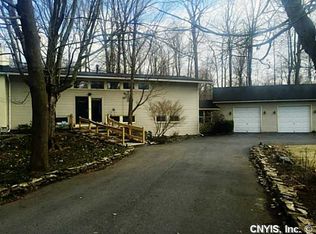 5006 Woodside Rd, Fayetteville, NY 13066