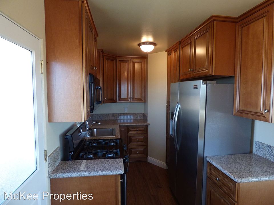 1st image of 2319 Brant St