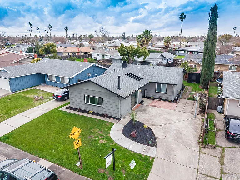 5201 Sky Pkwy — Photo 18