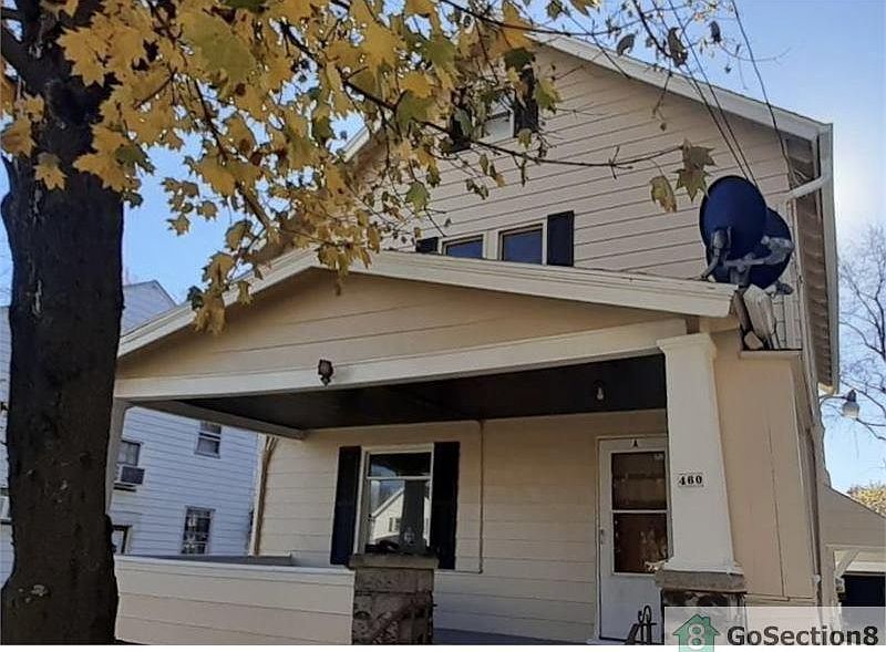 1st image of 460 Forest St NE #B