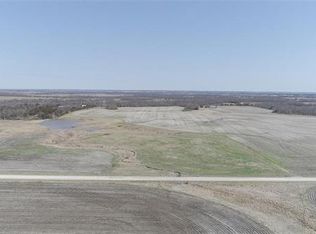 1991 Iowa Rd, Ottawa, KS 66067