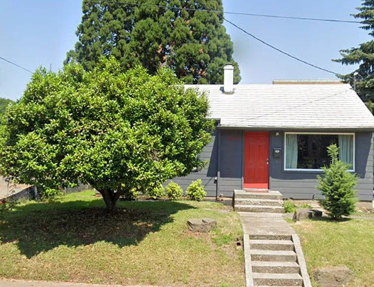 8935 N Kellogg St — Photo 16