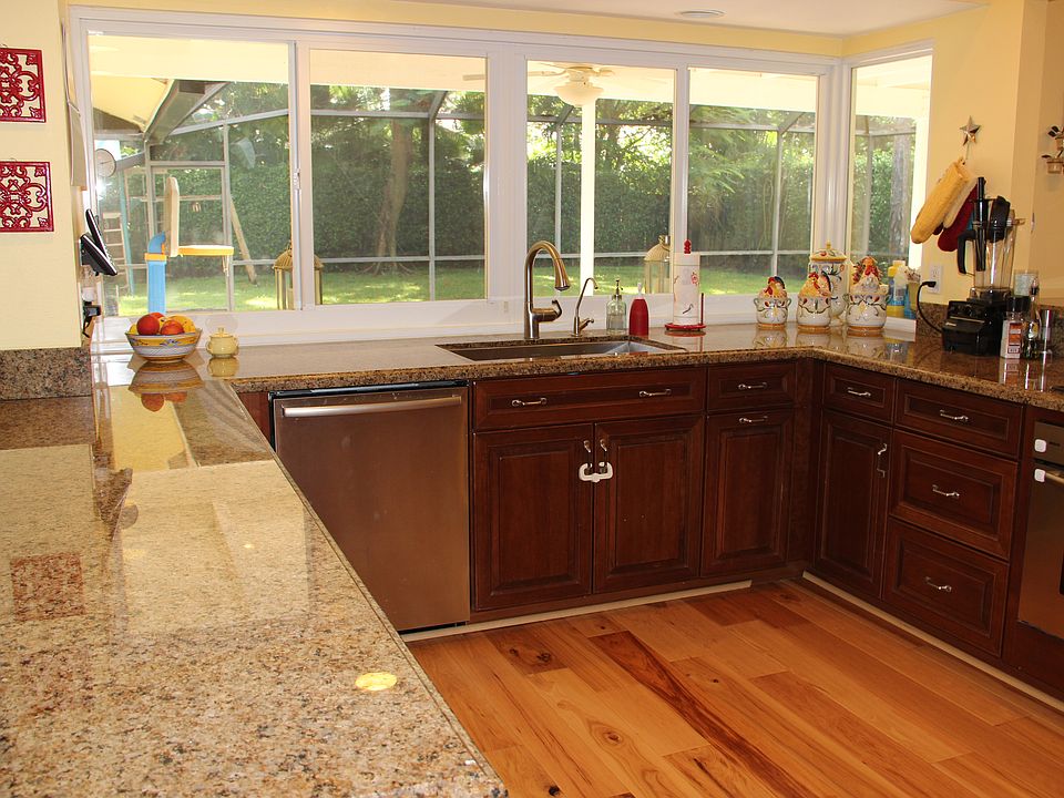 2nd image of 2702 NW Timbercreek Cir