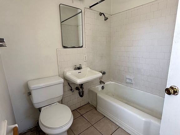 5th image of 849 Carillo Dr #849