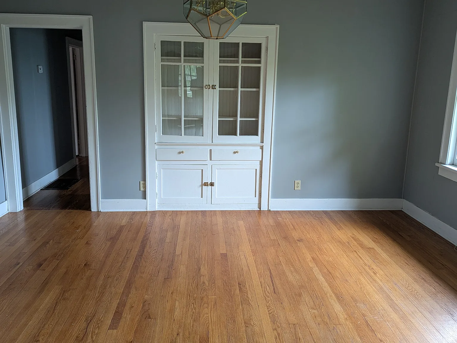 1518 Emoriland Blvd — Photo 4