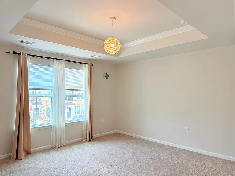 121 Capeside Ct — Photo 8