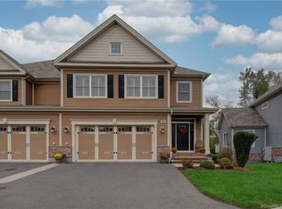 30 Harvest Ct #30, Newington, CT 06111