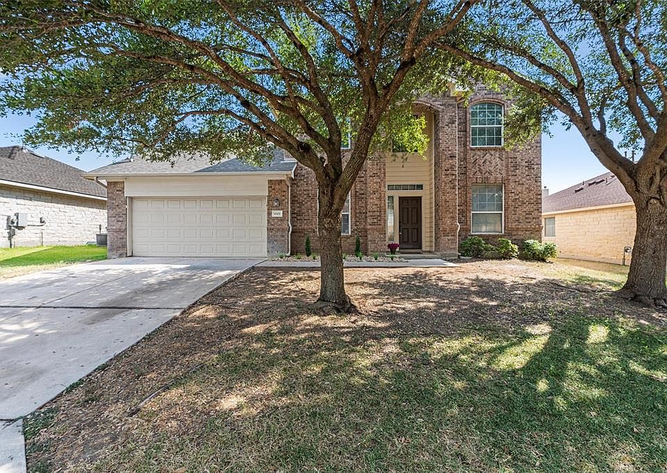 1st image of 1601 Briar Hill Dr