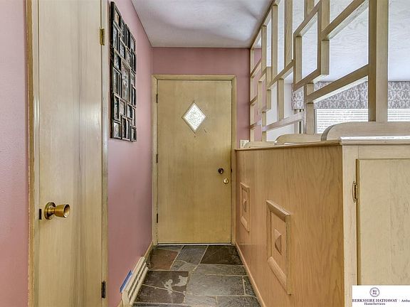 4th image of 1530 S 120th St