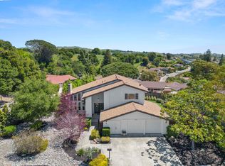 6111 Greenridge Rd, Castro Valley, CA 94552