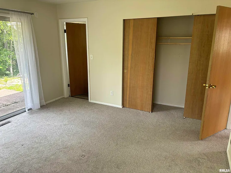 1329 W Holly Hedges Dr — Photo 3